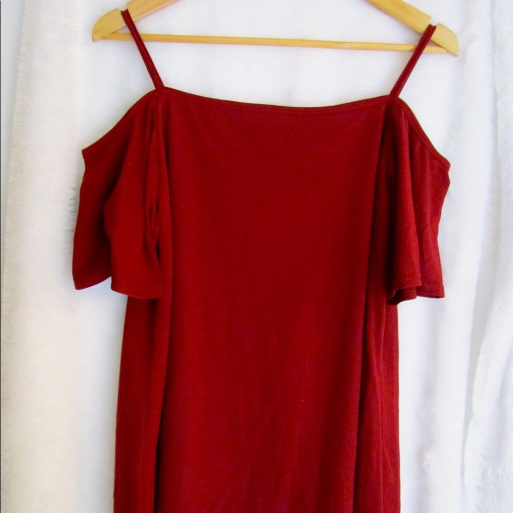 Off-The-Shoulder blouse